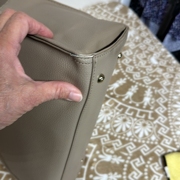 Bebe Pebble Texture Natalie Shopper Taupe with Tassels - Picture 9 of 12